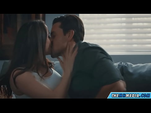 ❤️ एक चांगला busty आई सह रोमँटिक सेक्स गुदद्वारासंबंधीचा अश्लील ﹏